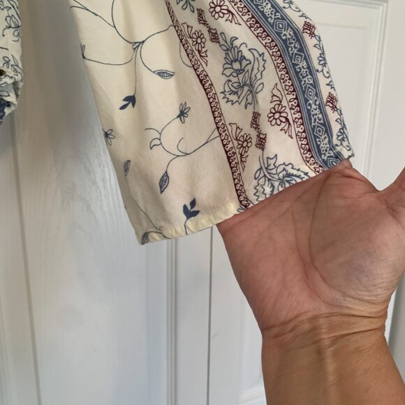 O'Neil Ladies Small Cream and Blue Boho Long Sleeve Top - Picture 8 of 10